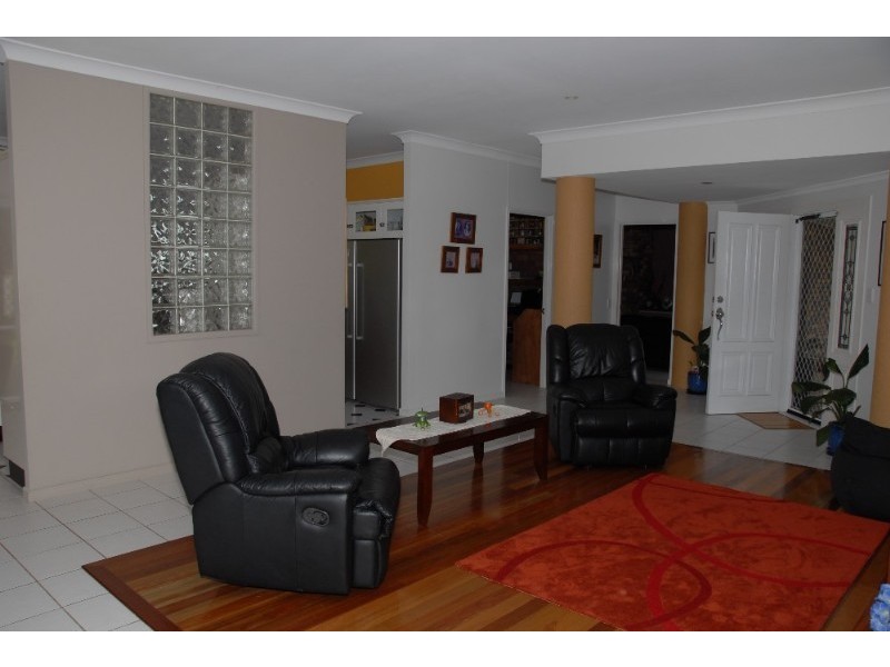 77 Nielsen Avenue, Glenlee QLD 4711