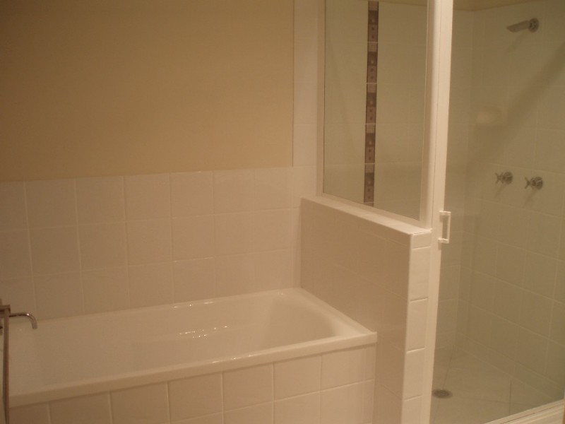 16 Riley Drive, Gracemere QLD 4702