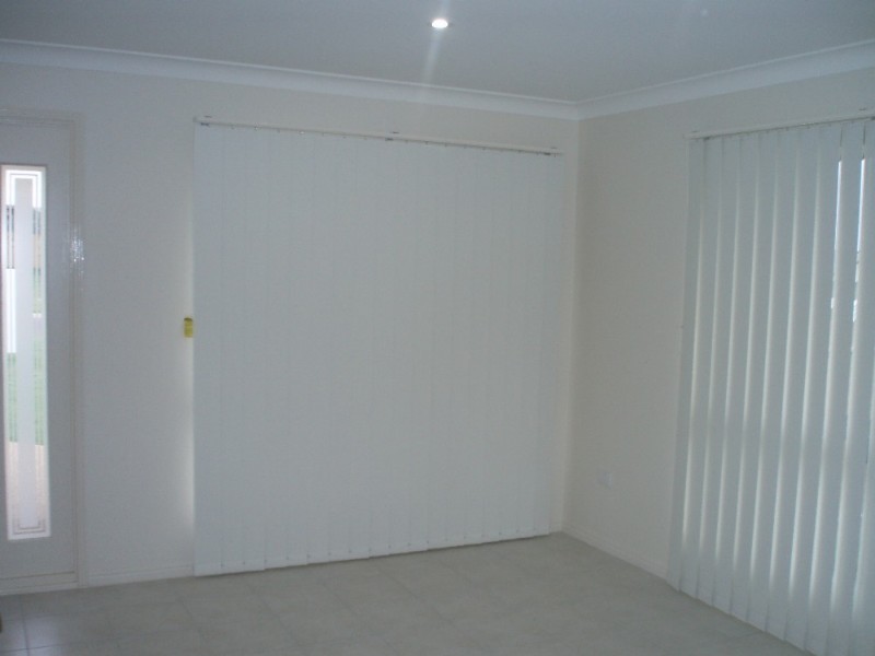 16 Riley Drive, Gracemere QLD 4702