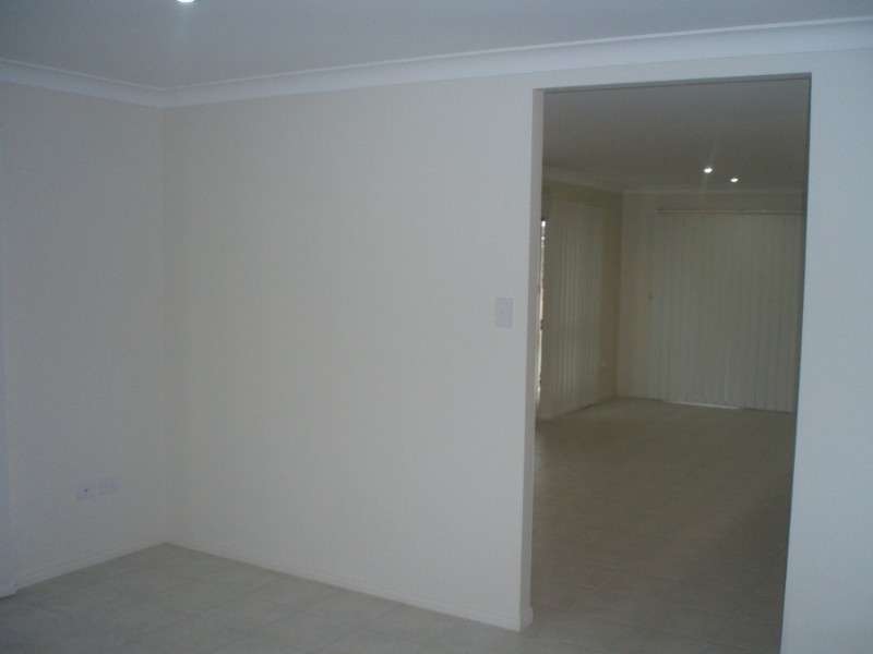 16 Riley Drive, Gracemere QLD 4702