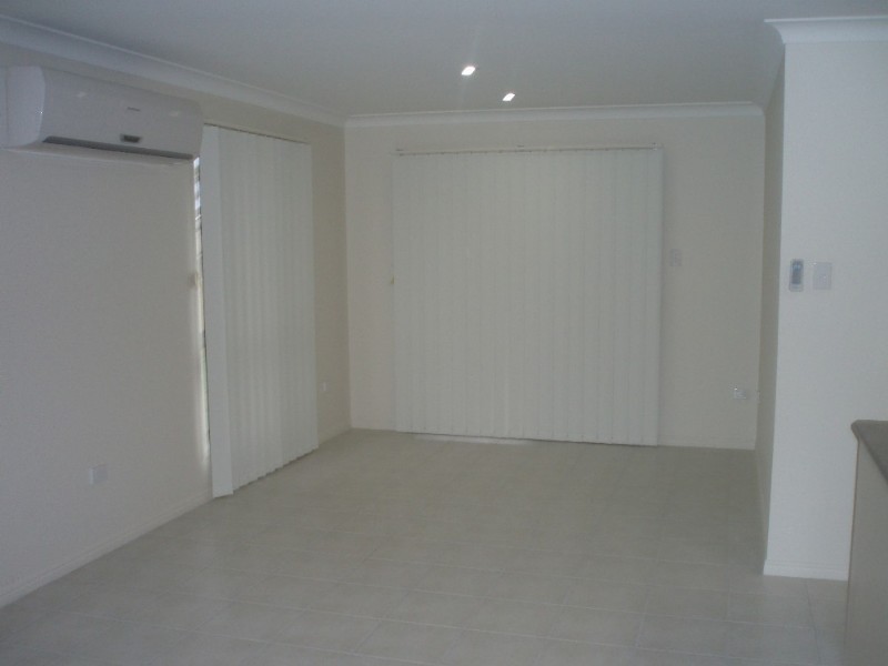 16 Riley Drive, Gracemere QLD 4702