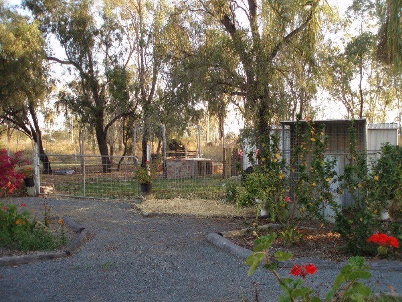 48 Watts Road, Gracemere QLD 4702