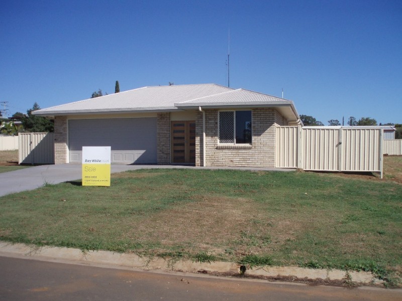 38 Lamb Avenue, Gracemere QLD 4702