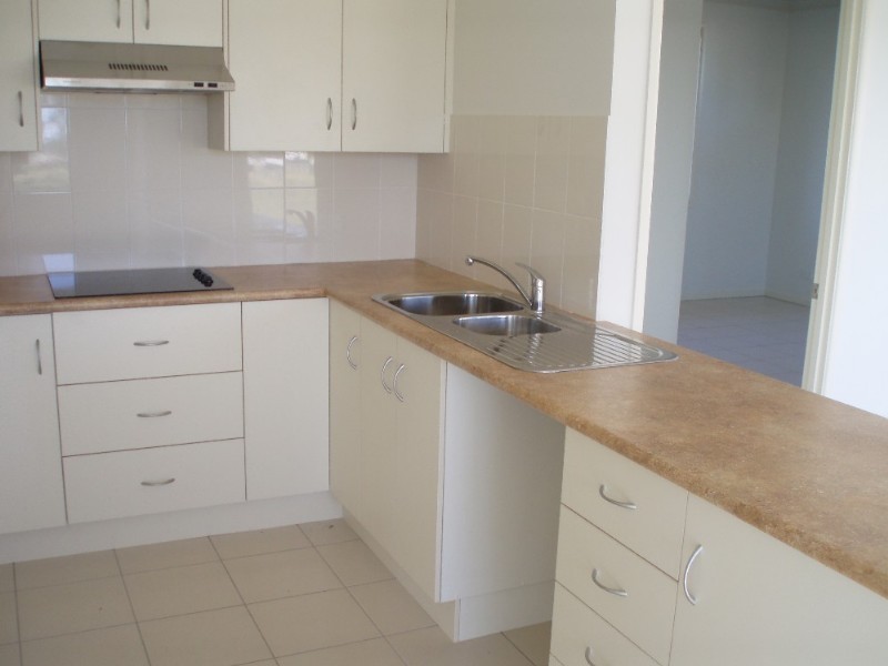 38 Lamb Avenue, Gracemere QLD 4702