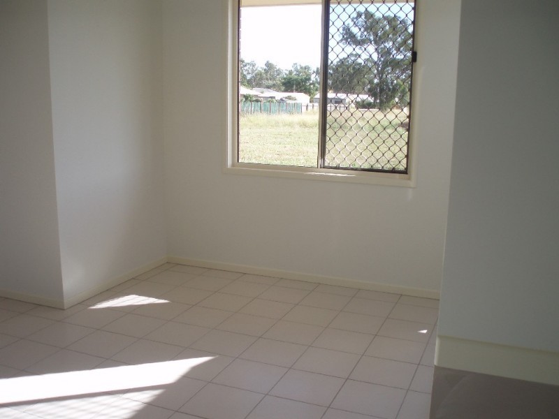 38 Lamb Avenue, Gracemere QLD 4702