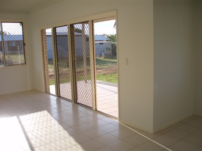 38 Lamb Avenue, Gracemere QLD 4702