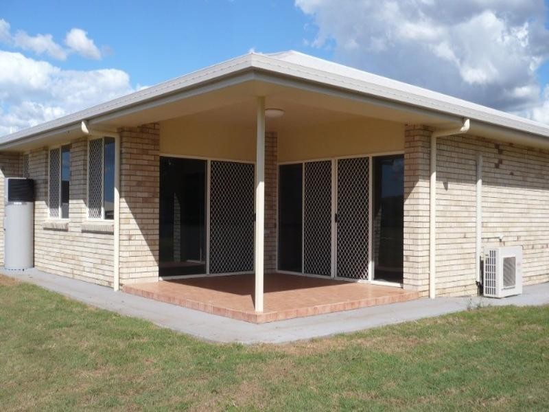 34 Lamb Avenue, Gracemere QLD 4702