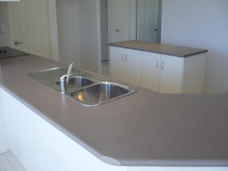 34 Lamb Avenue, Gracemere QLD 4702