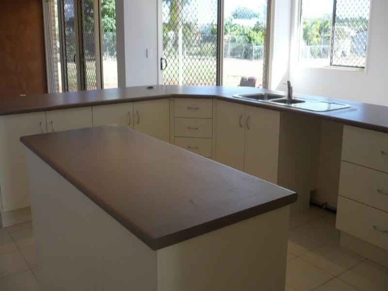 34 Lamb Avenue, Gracemere QLD 4702