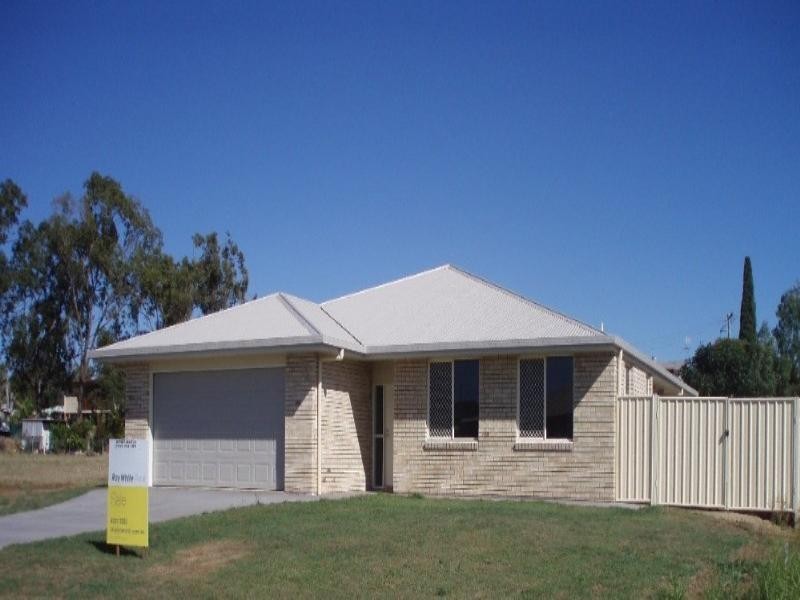 34 Lamb Avenue, Gracemere QLD 4702