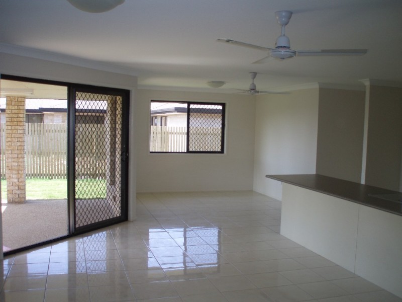 7 John Oxley Drive, Gracemere QLD 4702