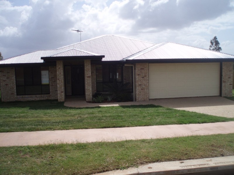 7 John Oxley Drive, Gracemere QLD 4702