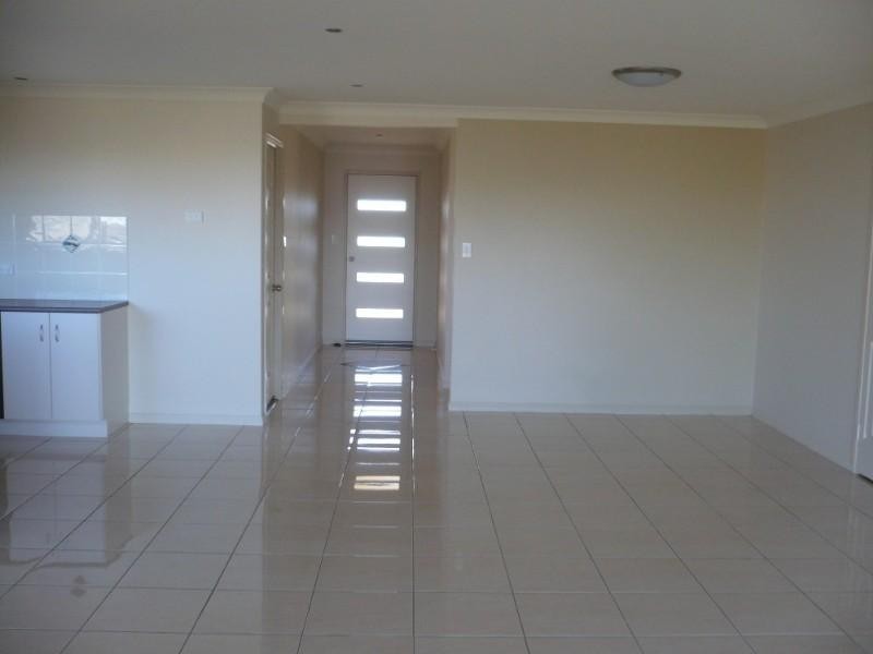 4 Zamia Way, Gracemere QLD 4702