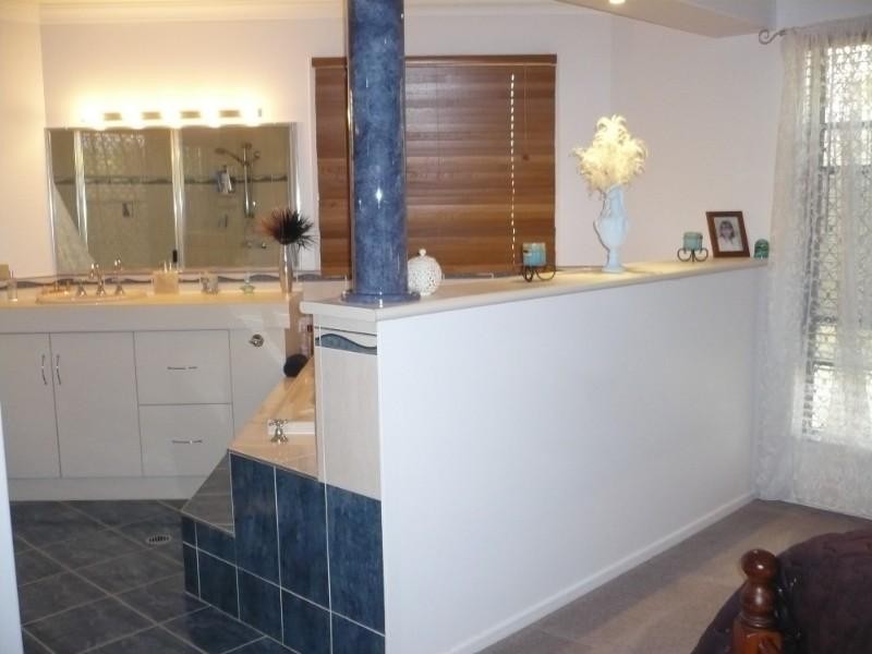 76-82 Angela Road, Rockyview QLD 4701