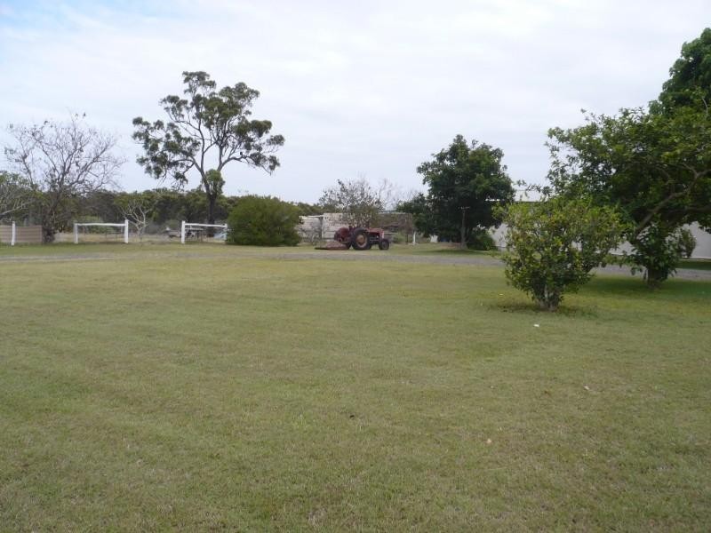 142 Peckovers Road, Cawarral QLD 4702