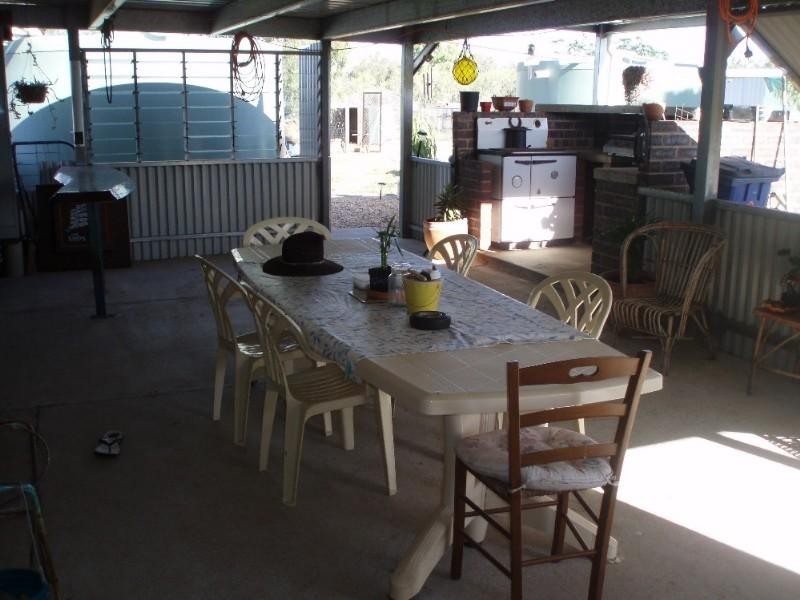 165 Somerset Road, Gracemere QLD 4702