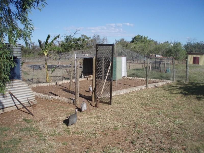 165 Somerset Road, Gracemere QLD 4702