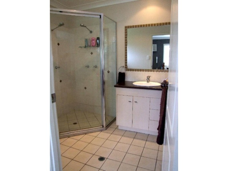 5 Thorsen Close, Gracemere QLD 4702