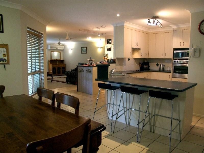 5 Thorsen Close, Gracemere QLD 4702