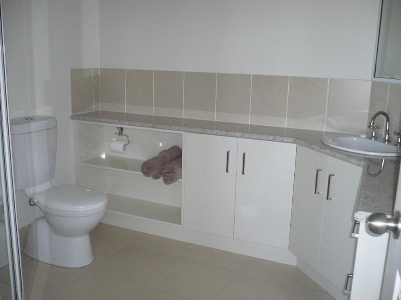 1-5/200 Denham Street, Allenstown QLD 4700