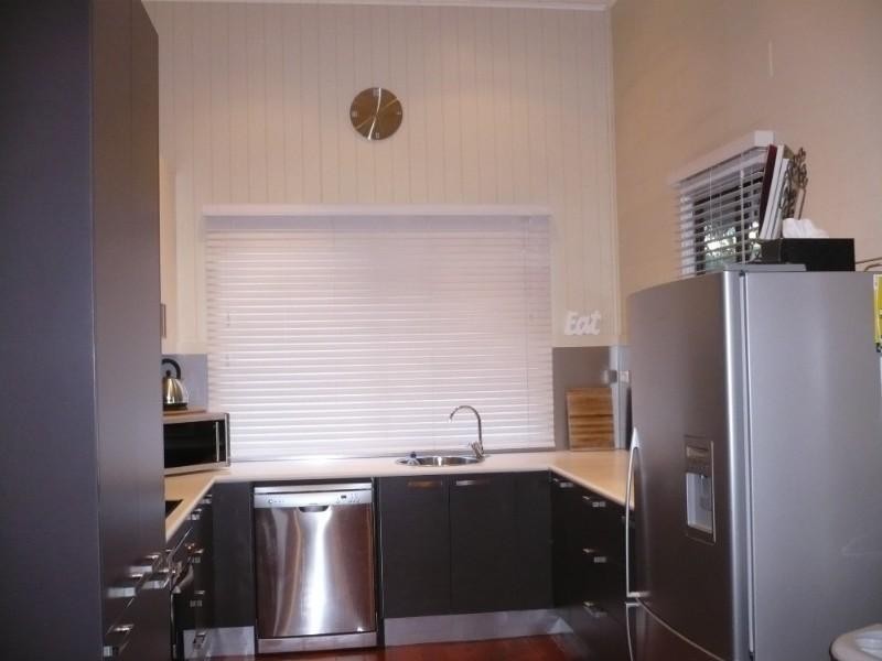 170 West Street, Allenstown QLD 4700