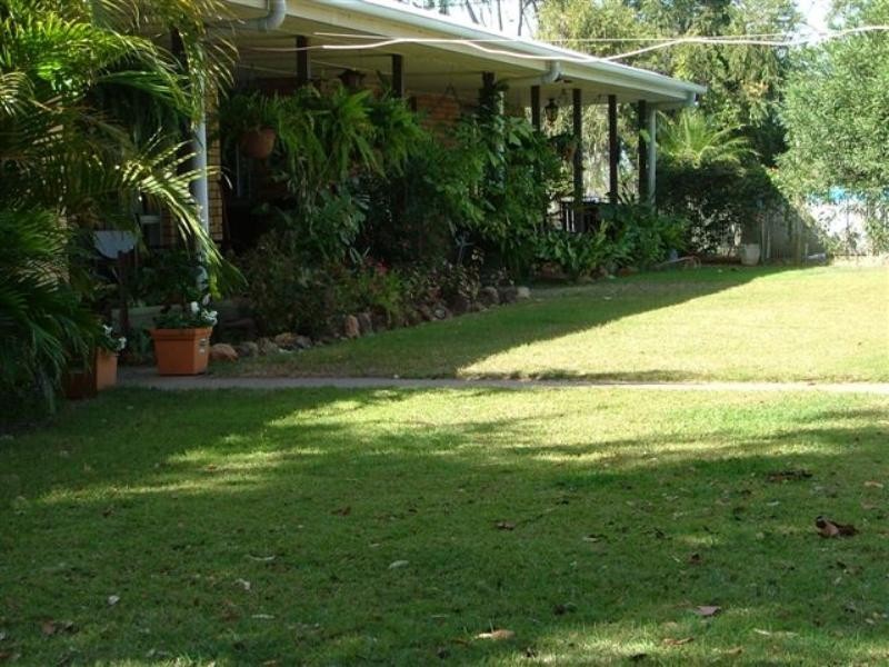 2002 May DownsCarfax Road, Middlemount QLD 4746 the real estate