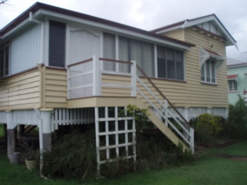67 Livingstone Street, Berserker QLD 4701