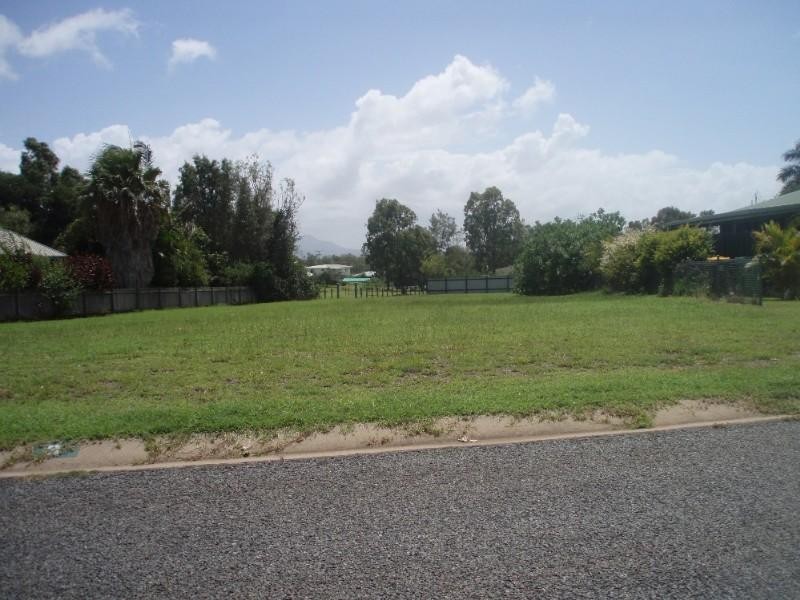 3 Holgate Close, Gracemere QLD 4702