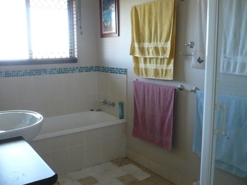 142 Dairy Inn Road, Cawarral QLD 4702