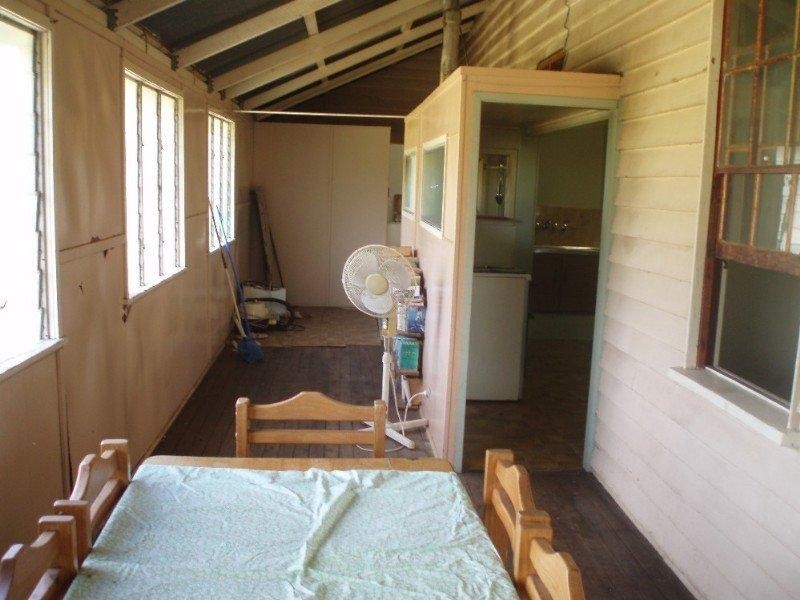 80 Sackville Street, Stanwell QLD 4702