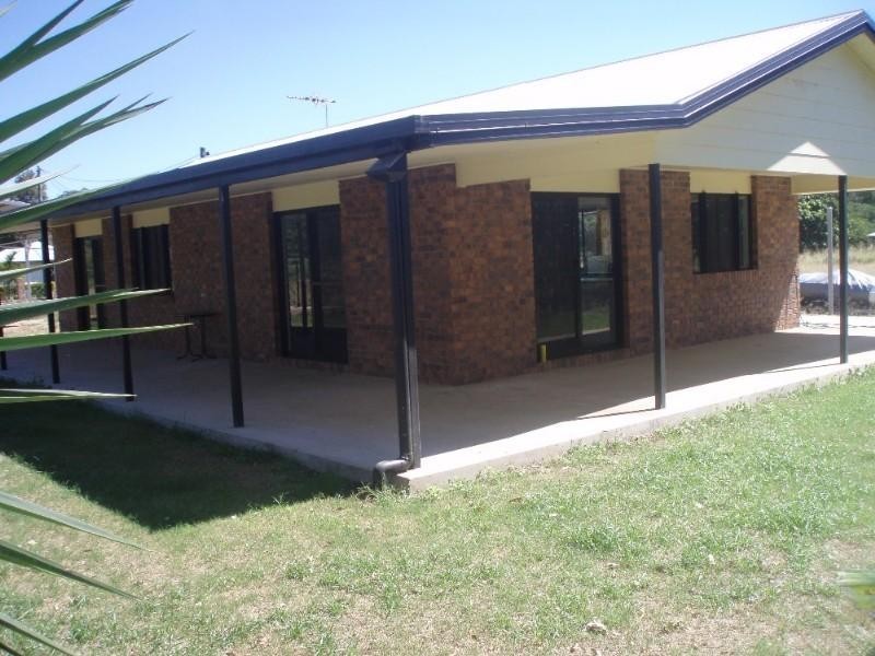 67 Moonmera Street, Kabra QLD 4702