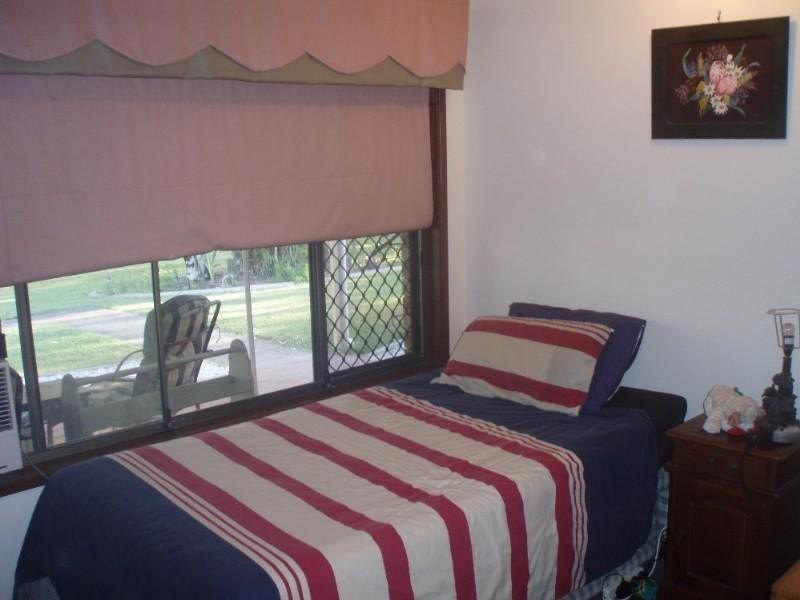 35 Beak Street, Gracemere QLD 4702