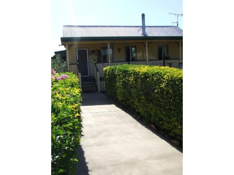 356 Mount Larcom-Bracewell Road, Mount Larcom QLD 4695