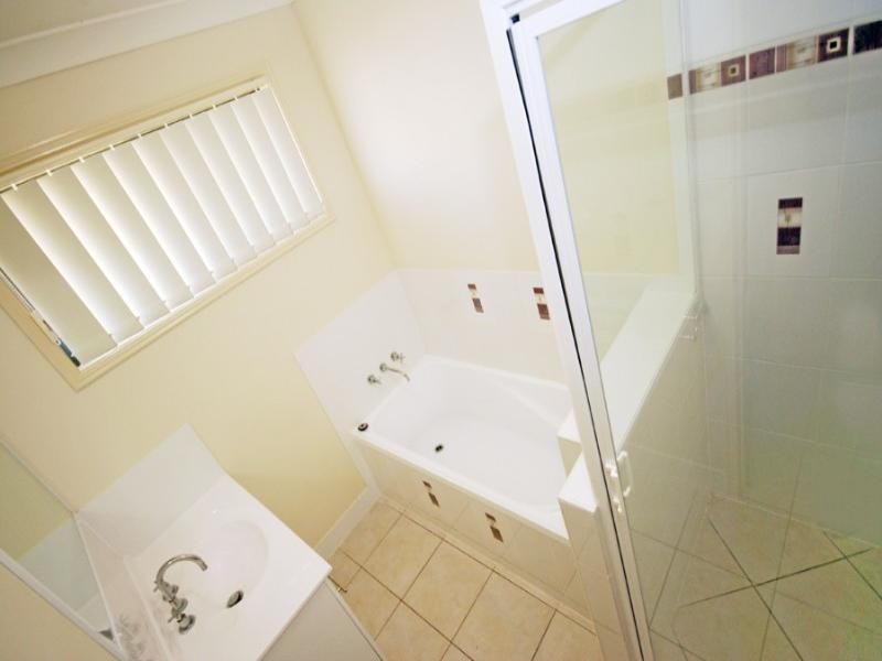 20 Seonaid Place, Gracemere QLD 4702