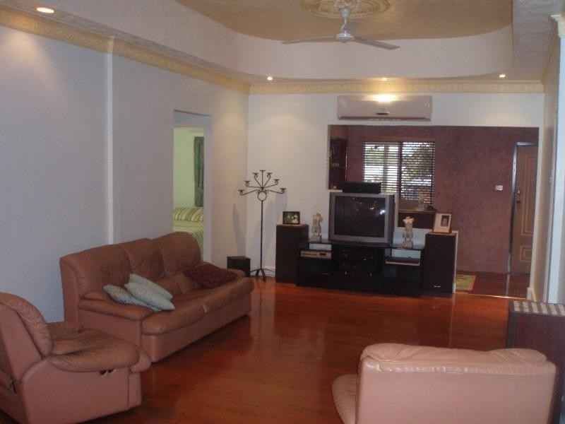 23 Thackeray Street, Park Avenue QLD 4701