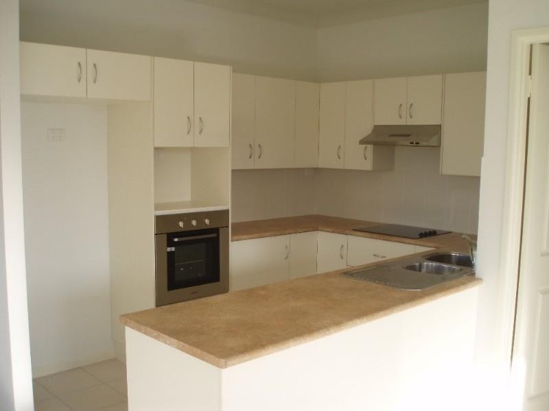 38 Lamb Avenue, Gracemere QLD 4702