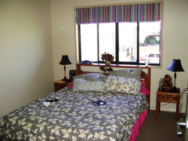 60385 Bruce Highway, Gracemere QLD 4702