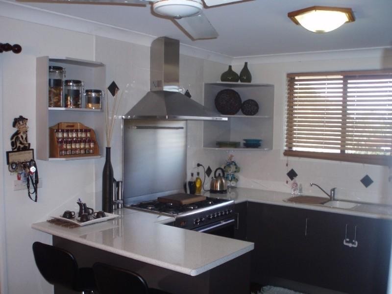 15 Sunrise Crescent, Gracemere QLD 4702