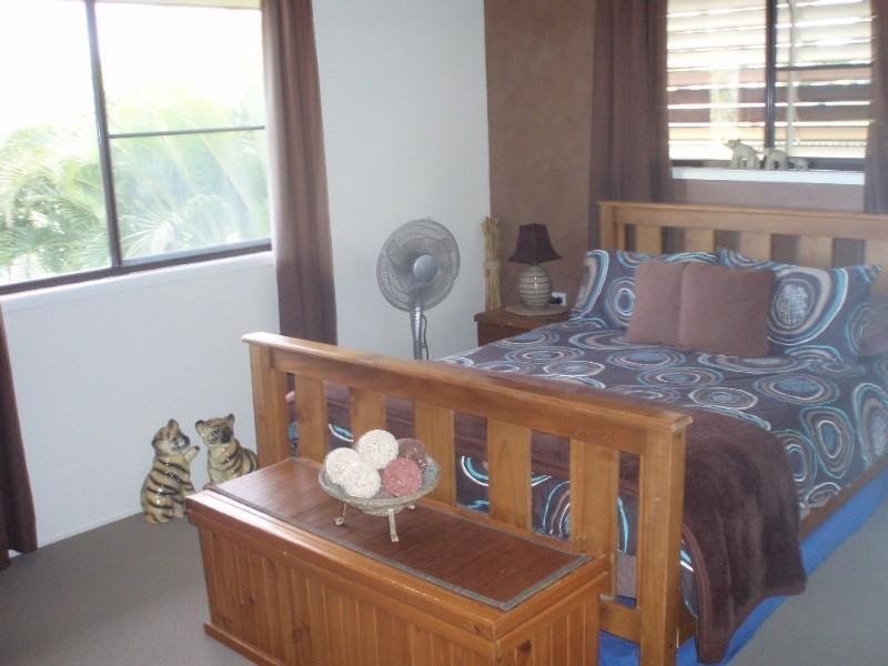 15 Sunrise Crescent, Gracemere QLD 4702