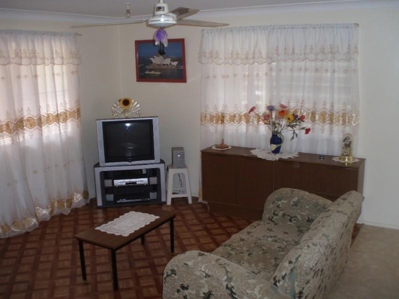 106 Morgan Street, Mount Morgan QLD 4714