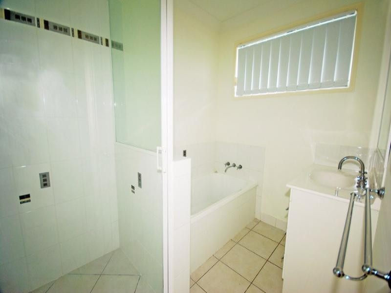 44 Donovan Crescent, Gracemere QLD 4702
