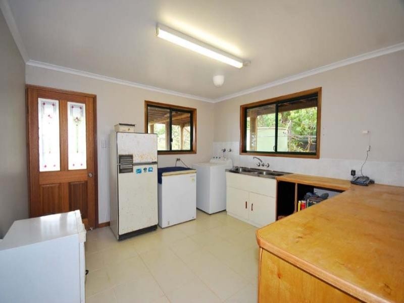 358 Browns Lane, Bungundarra QLD 4703