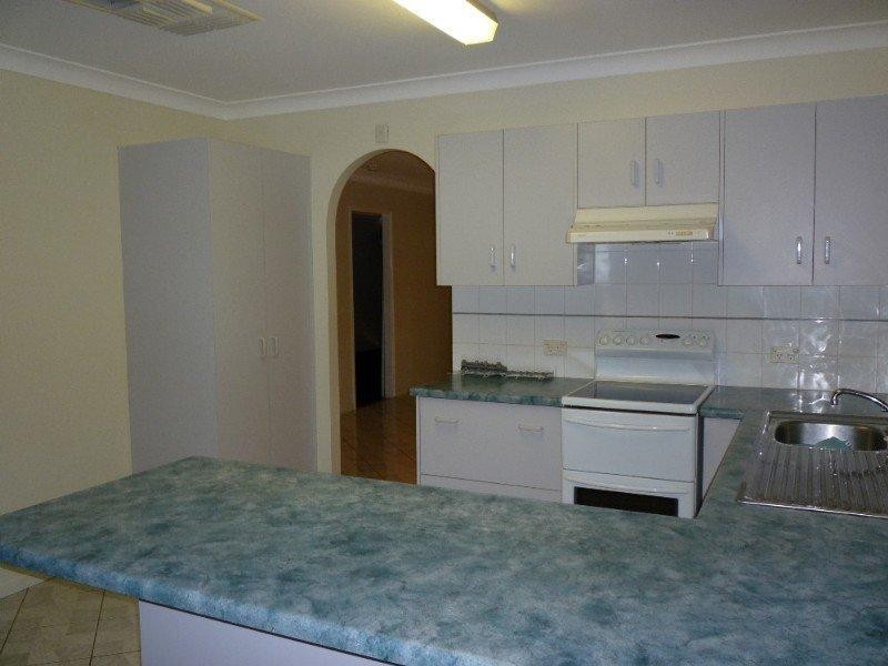 36 Dunnett Street, Gracemere QLD 4702