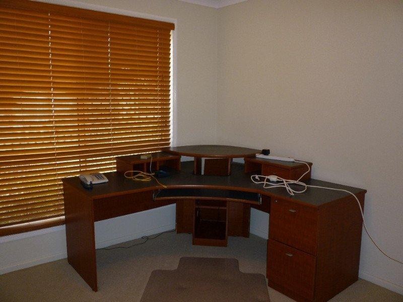 36 Dunnett Street, Gracemere QLD 4702