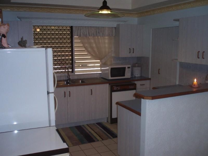 23 Thackeray Street, Park Avenue QLD 4701