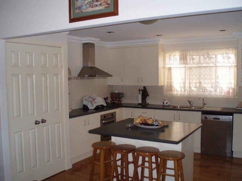 5 Kroombit Drive, Bouldercombe QLD 4702