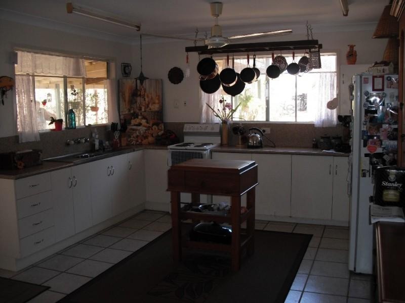 175 Somerset Road, Gracemere QLD 4702