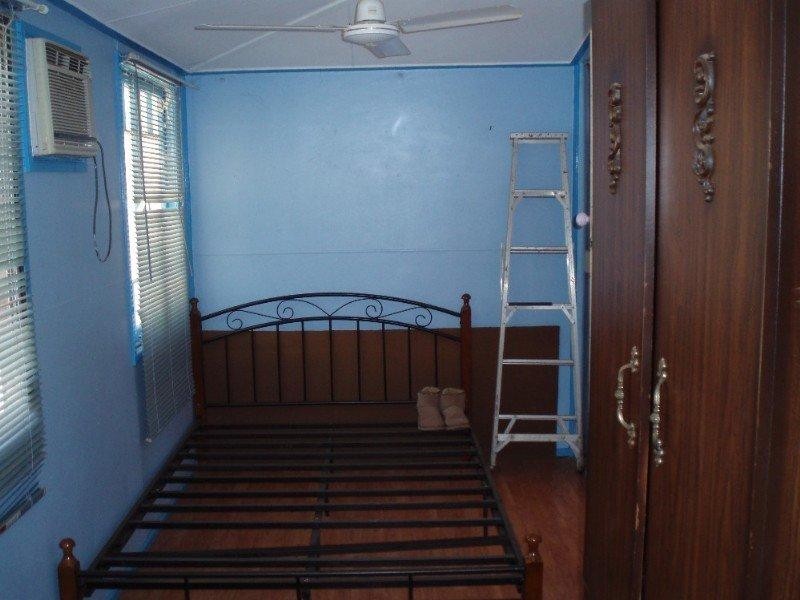 12 Central Street, Mount Morgan QLD 4714