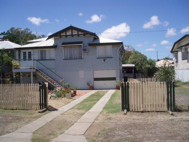 111 Livingstone Street, Berserker QLD 4701