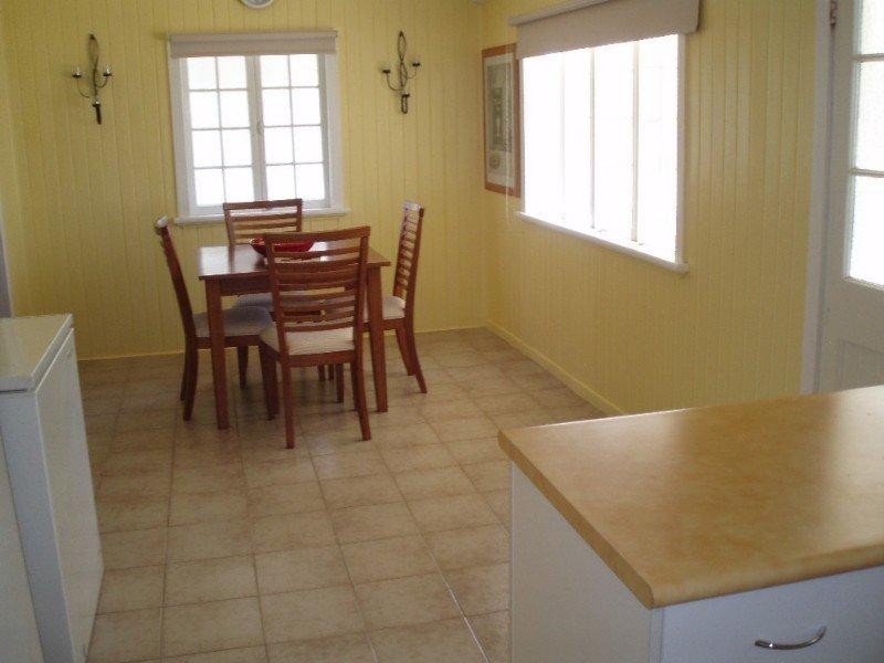 111 Livingstone Street, Berserker QLD 4701